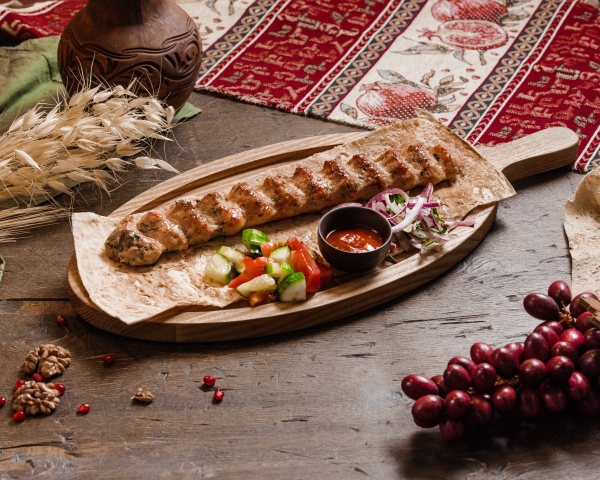 Люля-кебаб из курицы с зеленью/shop/lyulja-kebab